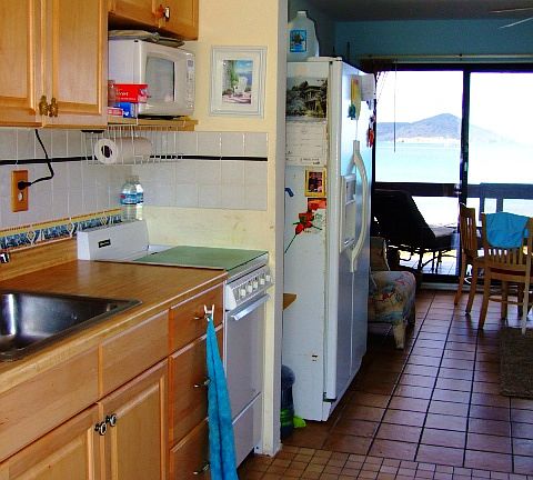 Full Kitchen fully equipped 