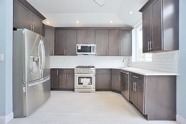 Sold by 5 Boro Realty Corp | media 20