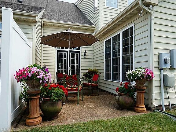 3rd image of 1406 Scoonie Pointe Dr