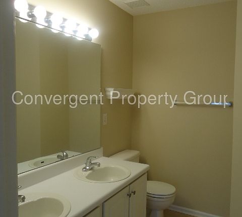 4th image of 105 Waterford Park Dr