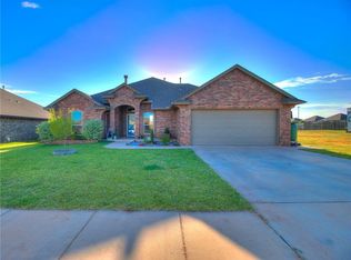 3413 Marilyn Dr, Moore, OK 73160