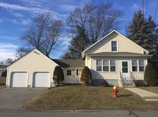 78 Rugby St, Holyoke, MA 01040