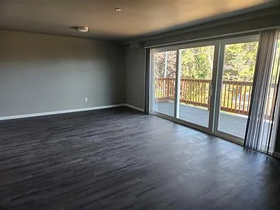 B-10 Living Room