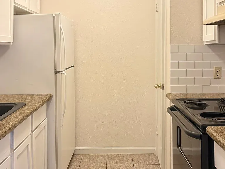 8109 Skillman St #2015 — Photo 2