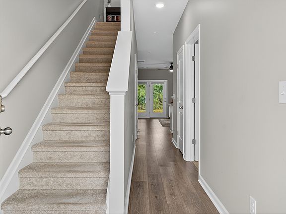 4th image of 140 Grayson Cir