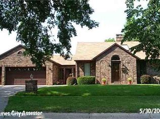 213 E 11th St, Ames, IA 50010
