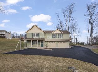 140 Conklingtown Rd, Chester, NY 10918