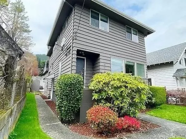 5065 8th Ave NE, Seattle, WA 98105