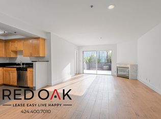 939 1/4 Palm Ave #406, West Hollywood, CA 90069