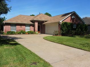 2747 Breezy Pines Ln, Pearland, TX 77584