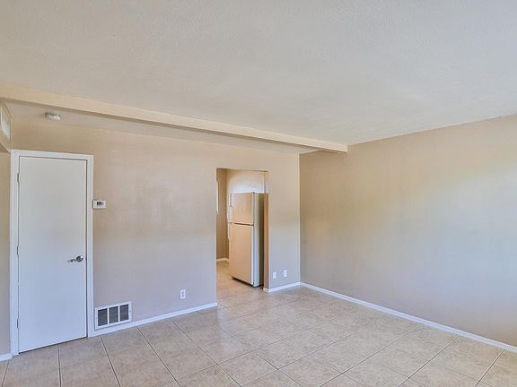 5th image of 820 E Purdue Ave APT A