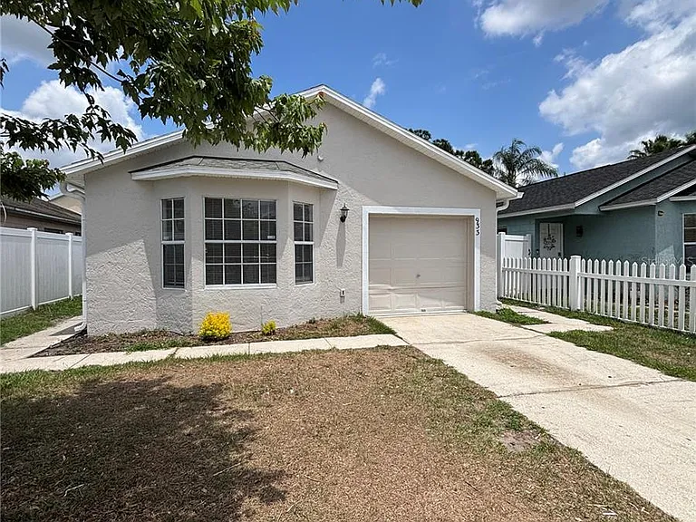 933 Vista Palma Way — Photo 1