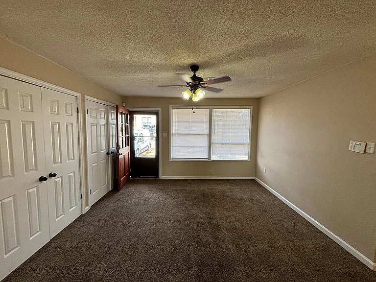 28 Hiland Pl #A — Photo 2