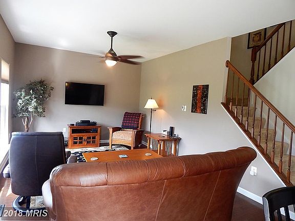 3rd image of 2180 Cottonwood Ln