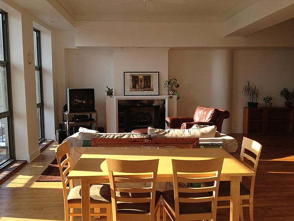 2nd image of 165 N Canal St #1125