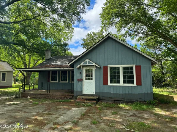 310 W 10th Street, Scotland Neck, NC 27874