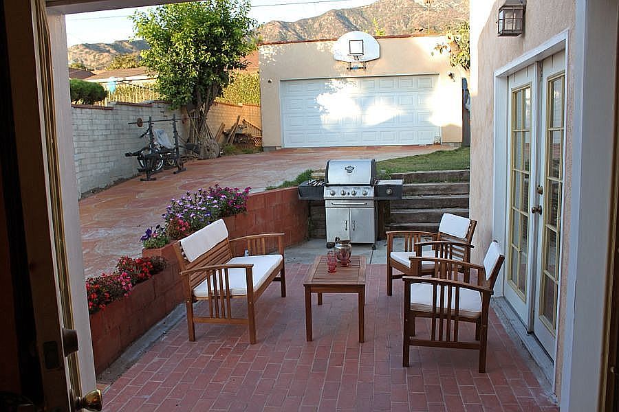 1st image of 2053 Bellevue Dr
