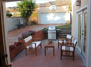 2053 Bellevue Dr, Glendale, CA 91201