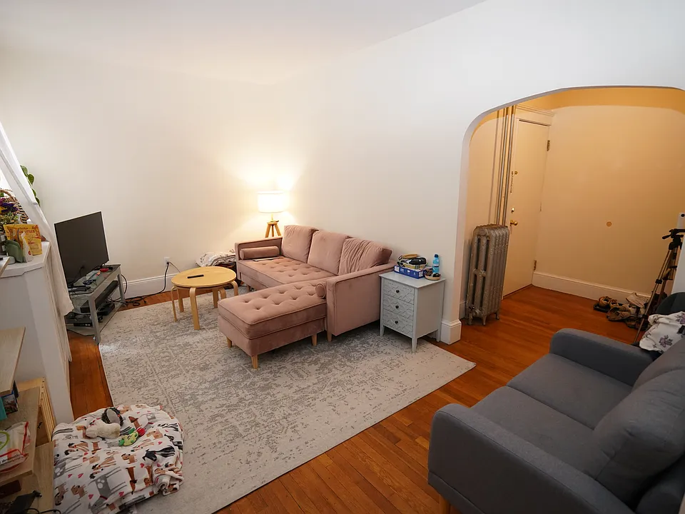 33 Dwight St #2