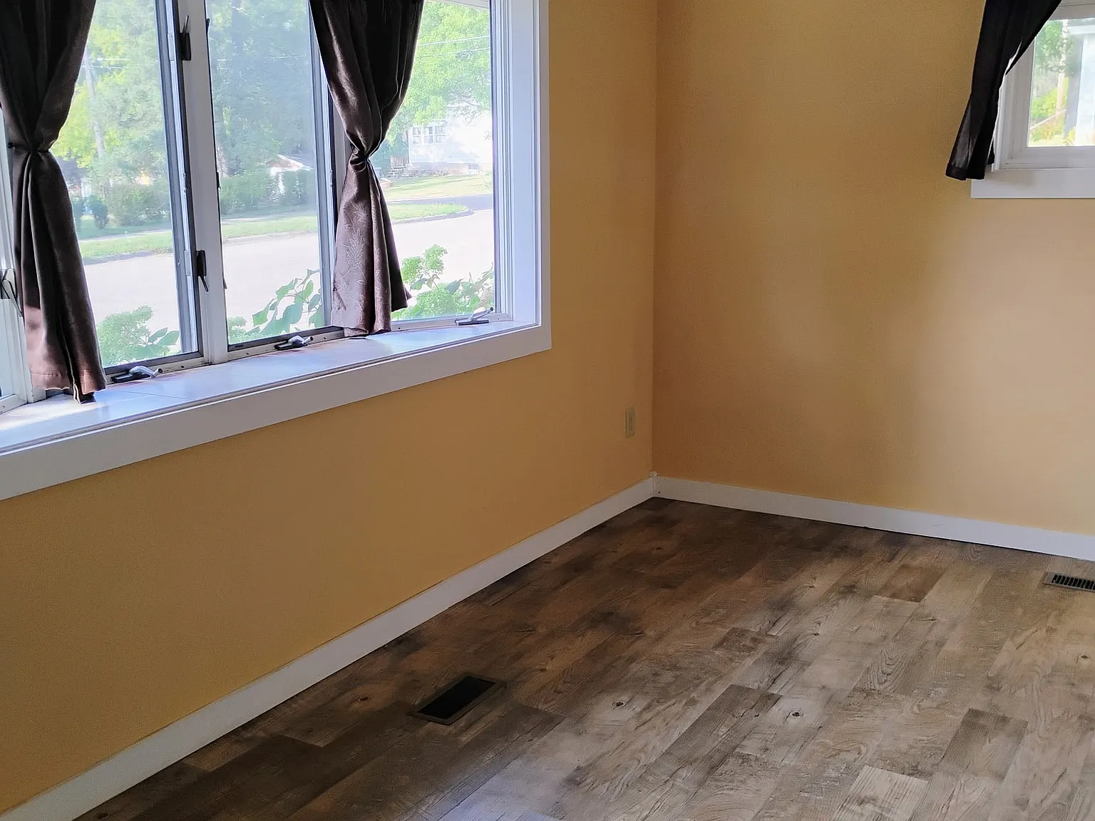 2 bed, 960 sqft, $2,000 — Photo 2