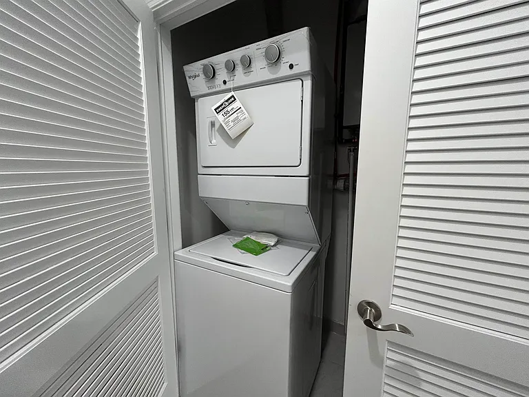 144 Bergen Ave #2A — Photo 12