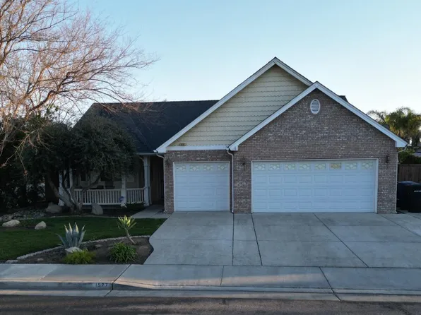1577 Vineyard Pl, Hanford, CA 93230