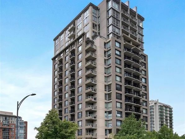 751 Fairfield Rd #1502, Victoria, BC V8W 4A4