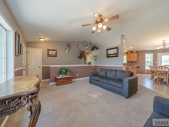 3rd image of 1058 Alayssa Dr