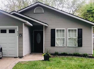 654 E 11th St, Holland, MI 49423