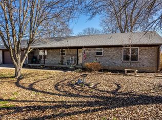333 Meadors Dr, Alma, AR 72921