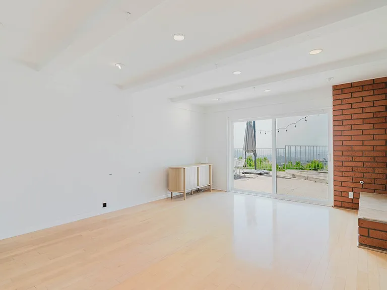 906 Whitehaven Ter — Photo 11