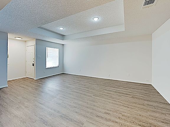 4th image of 3642 Hulen Park Cir