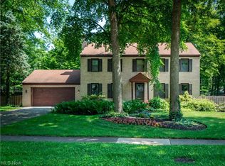 27219 Sturbridge Ln, Westlake, OH 44145