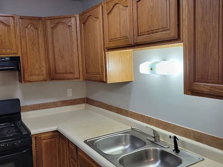 459 Skokie Ln — Photo 13