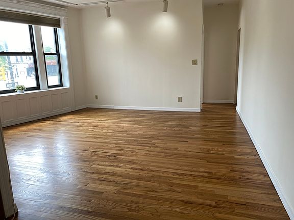 4th image of 195 Prospect Park W APT 2E