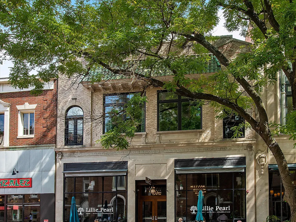 306 E Grace St #206