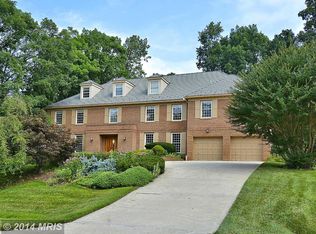 9809 Woodford Rd, Potomac, MD 20854