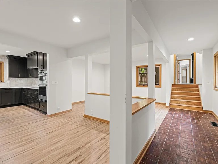 1424 Bradford Dr — Photo 20