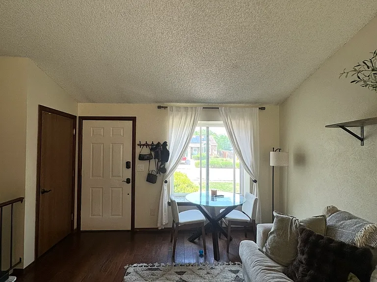 11006 W Bowles Pl — Photo 4