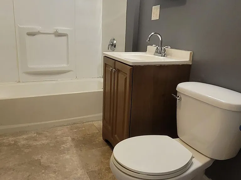 5 Denton St #7 — Photo 14