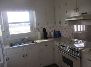 3852 Robin Rd, Ayden, NC 28513