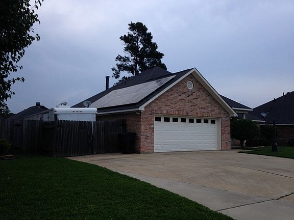 Living Area - View 1
