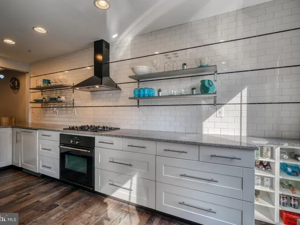 818 S Charles St, Baltimore, MD 21230
