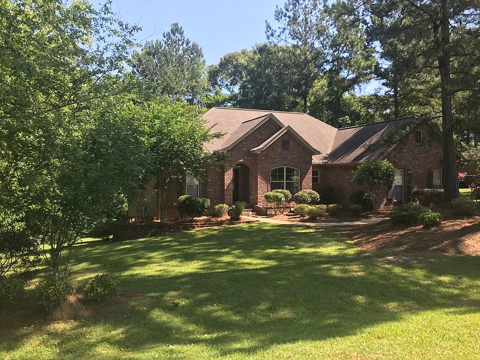 Custom built 3 bed/2 bath