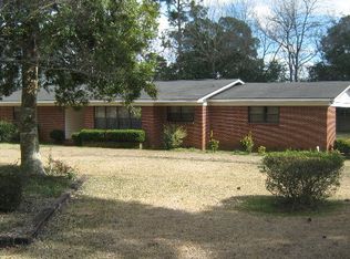523 S Main St, Headland, AL 36345