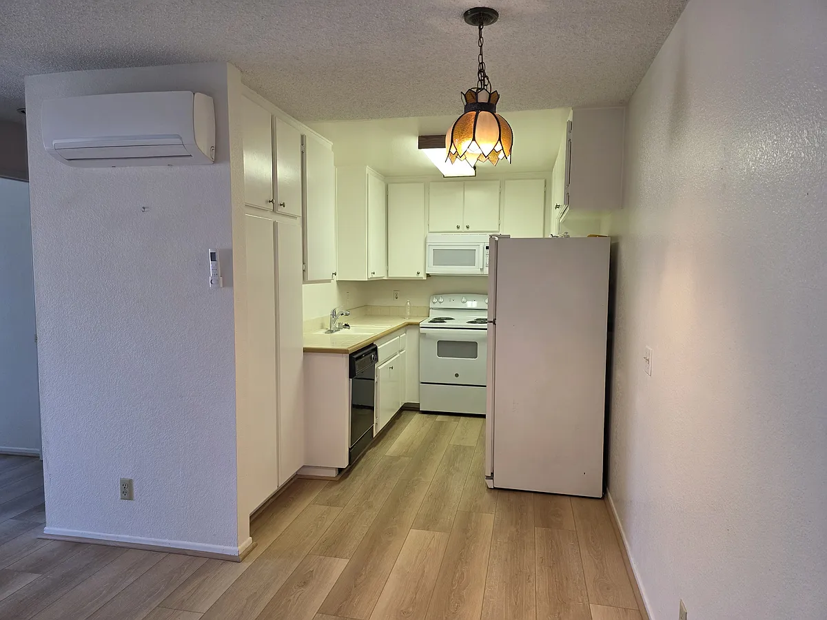 Building Photo - 6330 Genesee Ave #222