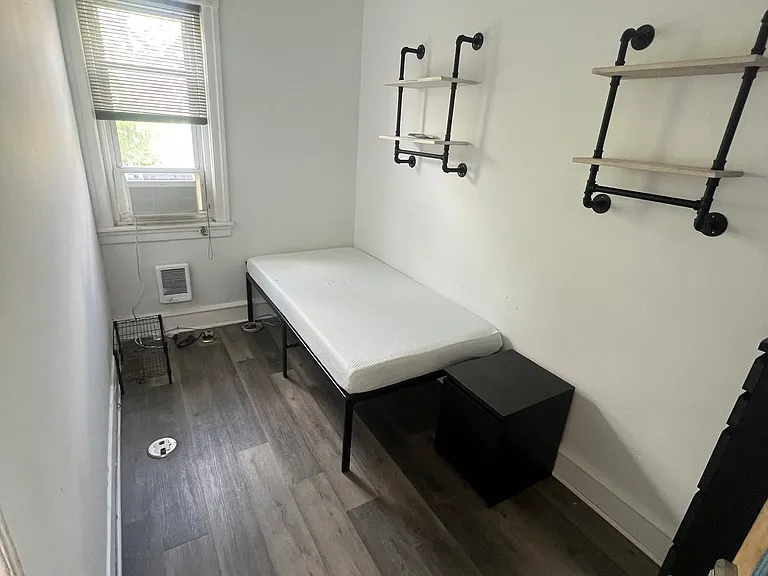 2908 N Judson St — Photo 3