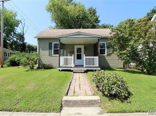 413 N Center St, Collinsville, IL 62234