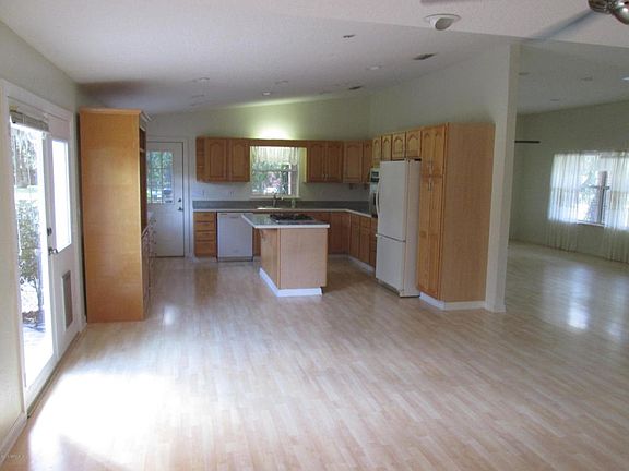 5th image of 107 Palm Valley Woods Dr