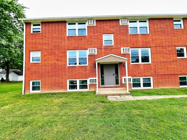 11125 Youngstown Pittsburgh Rd APT 4, New Middletown, OH 44442